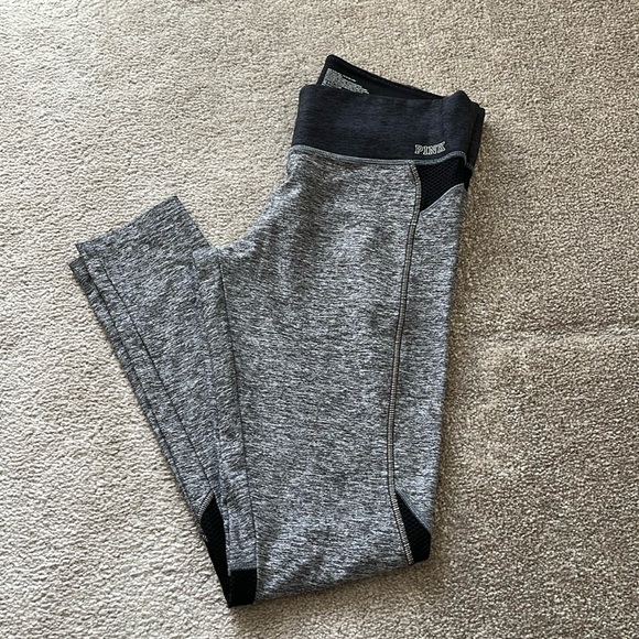 Pink by Victoria Secret Ultimate Yoga - Picture 1 of 3